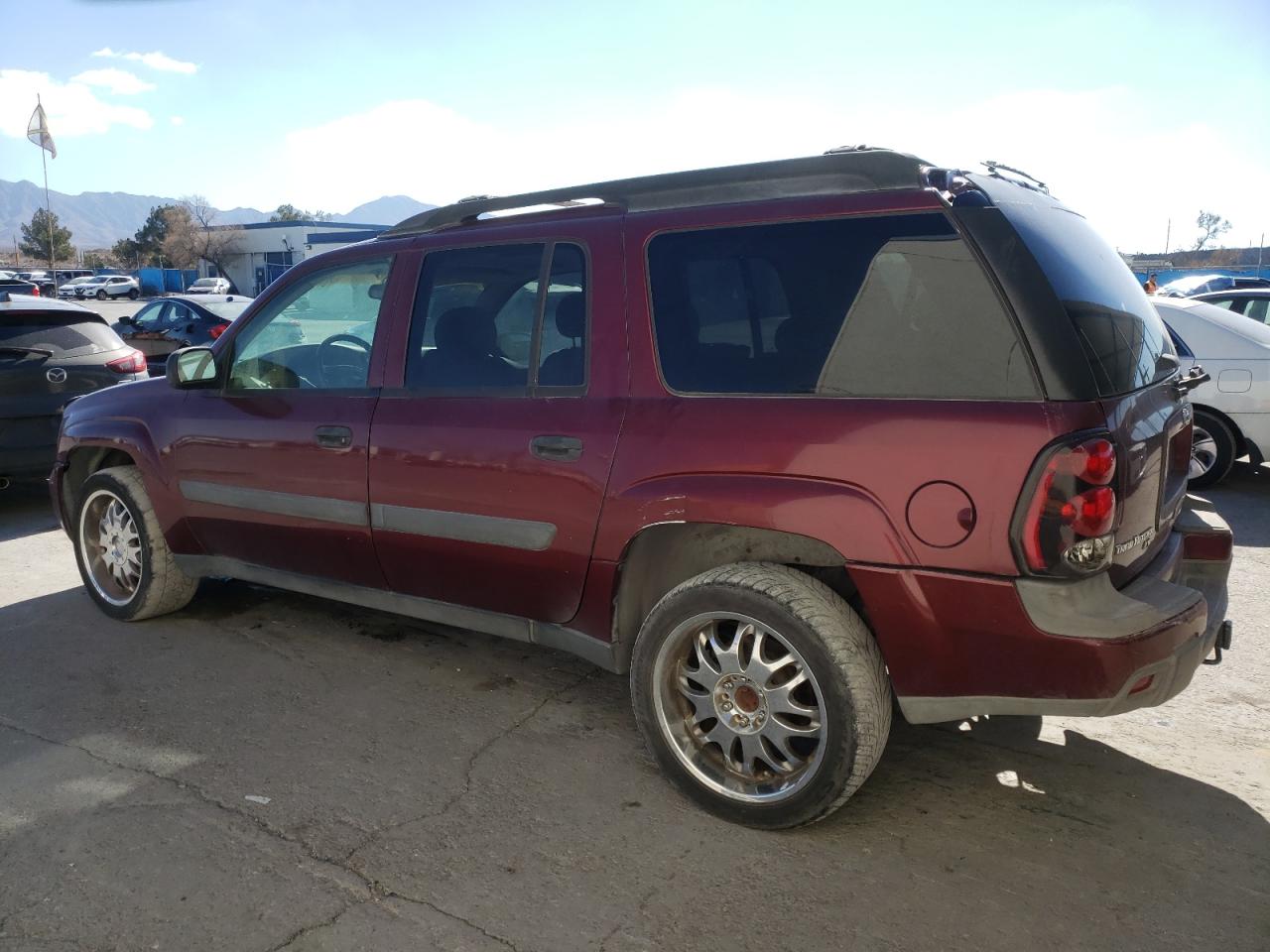 Image 2 of 2005 CHEVROLET TRAILBLAZER EXT LS 2005 with VIN 1GNET16S256160209