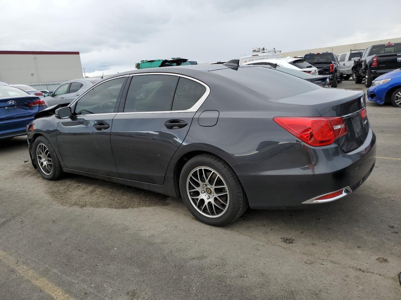 Image 2 of 2014 ACURA RLX  2014 with VIN JH4KC1F3XEC003323