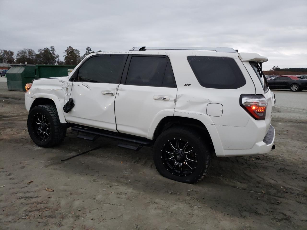Изображение 2 2018 TOYOTA 4RUNNER SR5/SR5 PREMIUM 2018 с VIN JTEBU5JR9J5529308