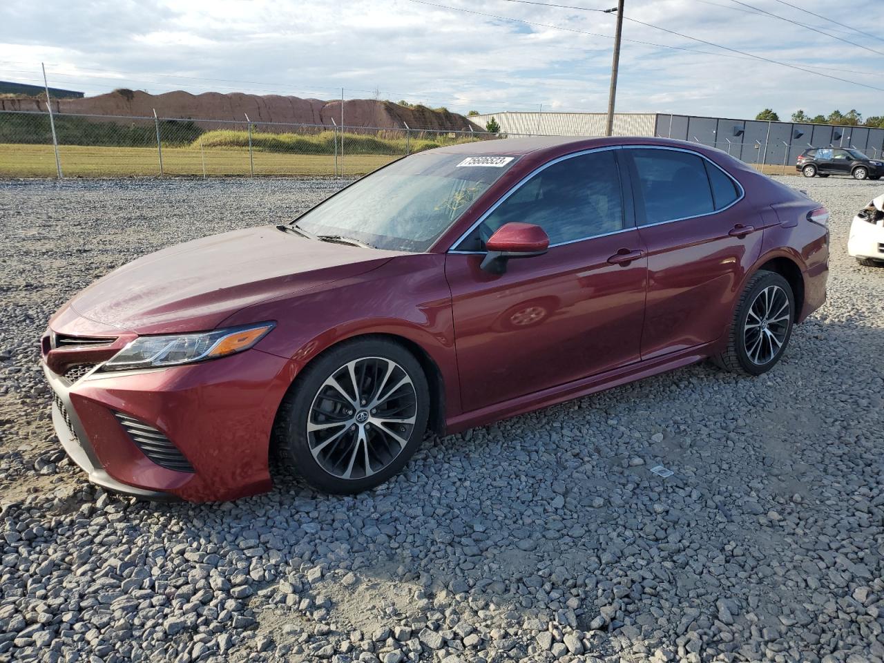Obraz 1 z 2018 TOYOTA CAMRY L 2018 z VIN 4T1B11HK8JU575986