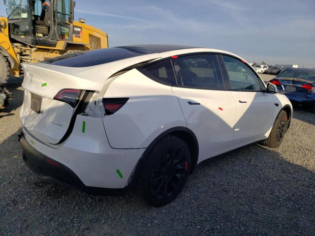 Obraz 3 z 2022 TESLA MODEL Y  2022 z VIN 7SAYGDEE6NF561860
