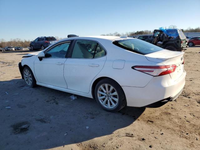 Obraz 2 z 2020 TOYOTA CAMRY LE 2020 z VIN 4T1C11AK4LU945445