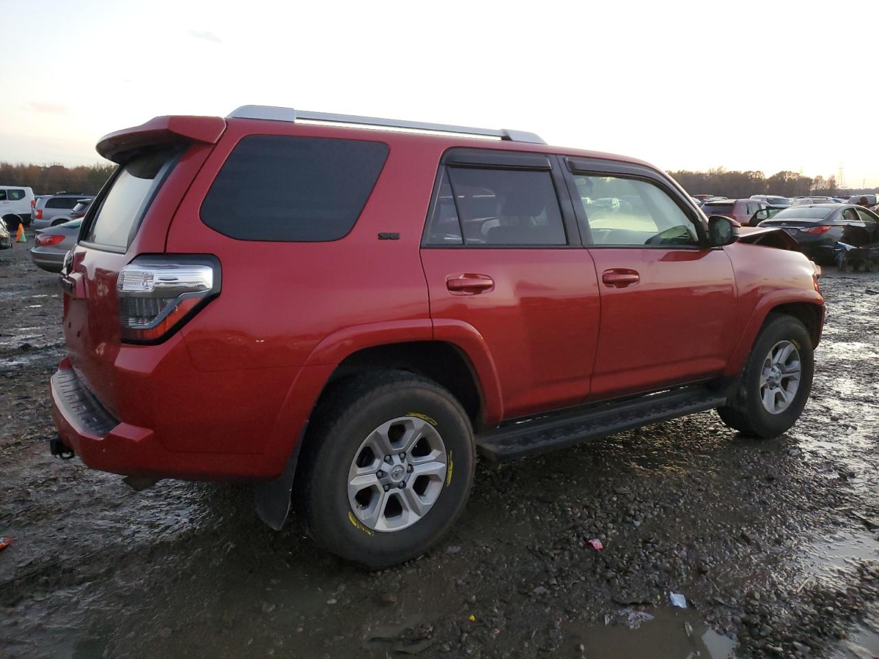 Image 3 of 2018 TOYOTA 4RUNNER SR5 2018 with VIN JTEZU5JRXJ5175149