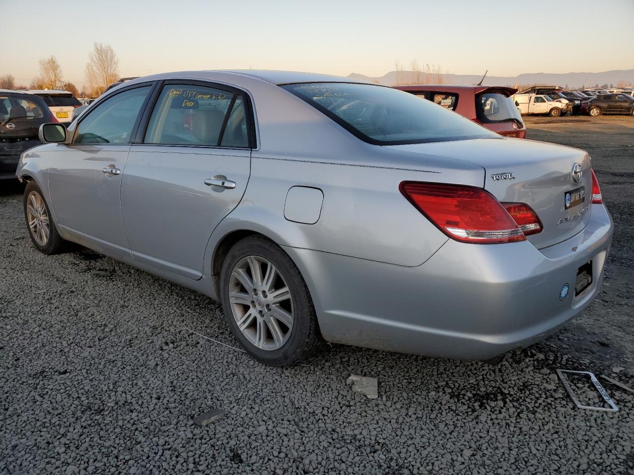 Image 2 of 2006 TOYOTA AVALON XL 2006 with VIN 4T1BK36BX6U129230