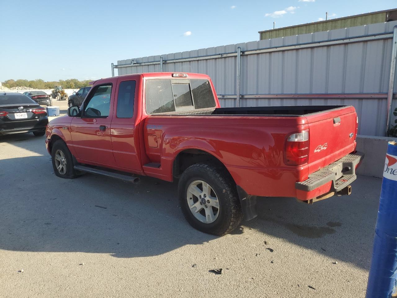 Image 2 of 2002 FORD RANGER SUPER CAB 2002 with VIN 1FTZR45E62PB01577