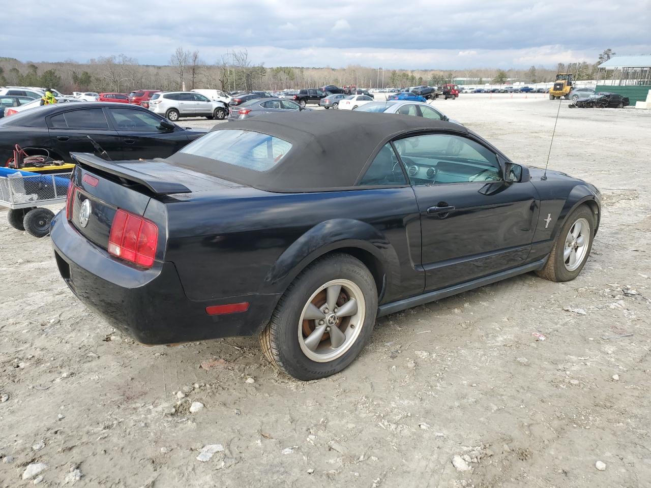Obraz 3 z 2006 FORD MUSTANG  2006 z VIN 1ZVHT84N965144394