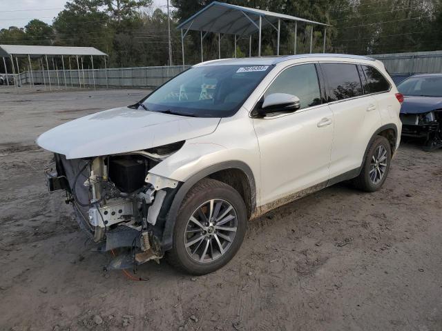 Изображение 1 2019 TOYOTA HIGHLANDER SE 2019 с VIN 5TDKZRFHXKS568353