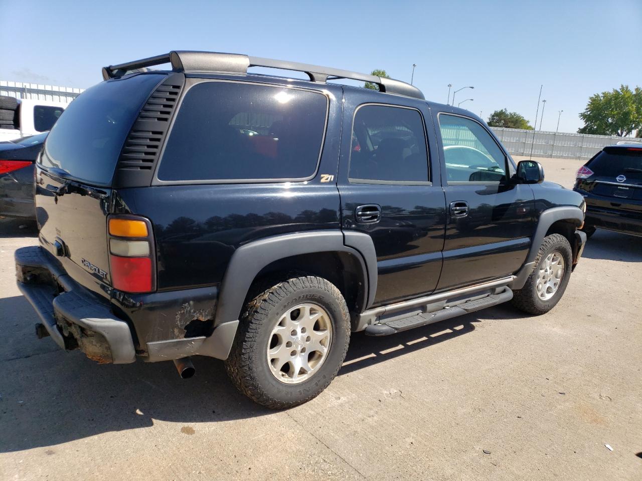 Изображение 3 2004 CHEVROLET TAHOE K1500 2004 с VIN 1GNEK13T74R198967