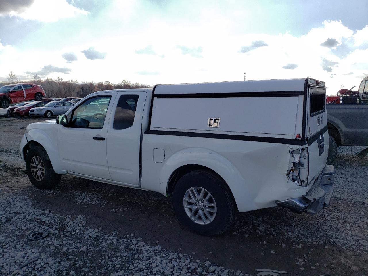 Image 2 of 2015 NISSAN FRONTIER SV 2015 with VIN 1N6AD0CU0FN759490