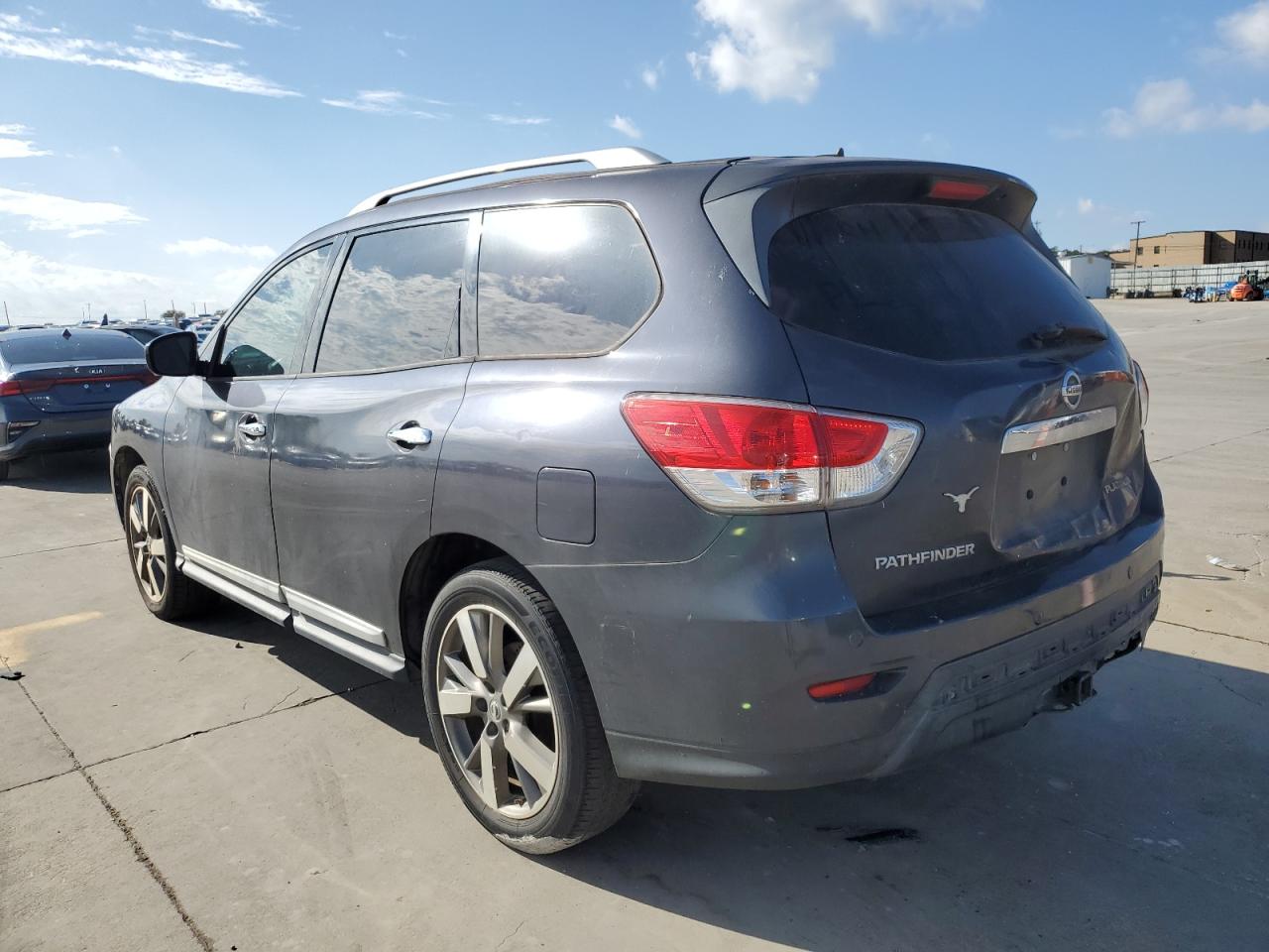 Изображение 2 2013 NISSAN PATHFINDER S 2013 с VIN 5N1AR2MN0DC651284