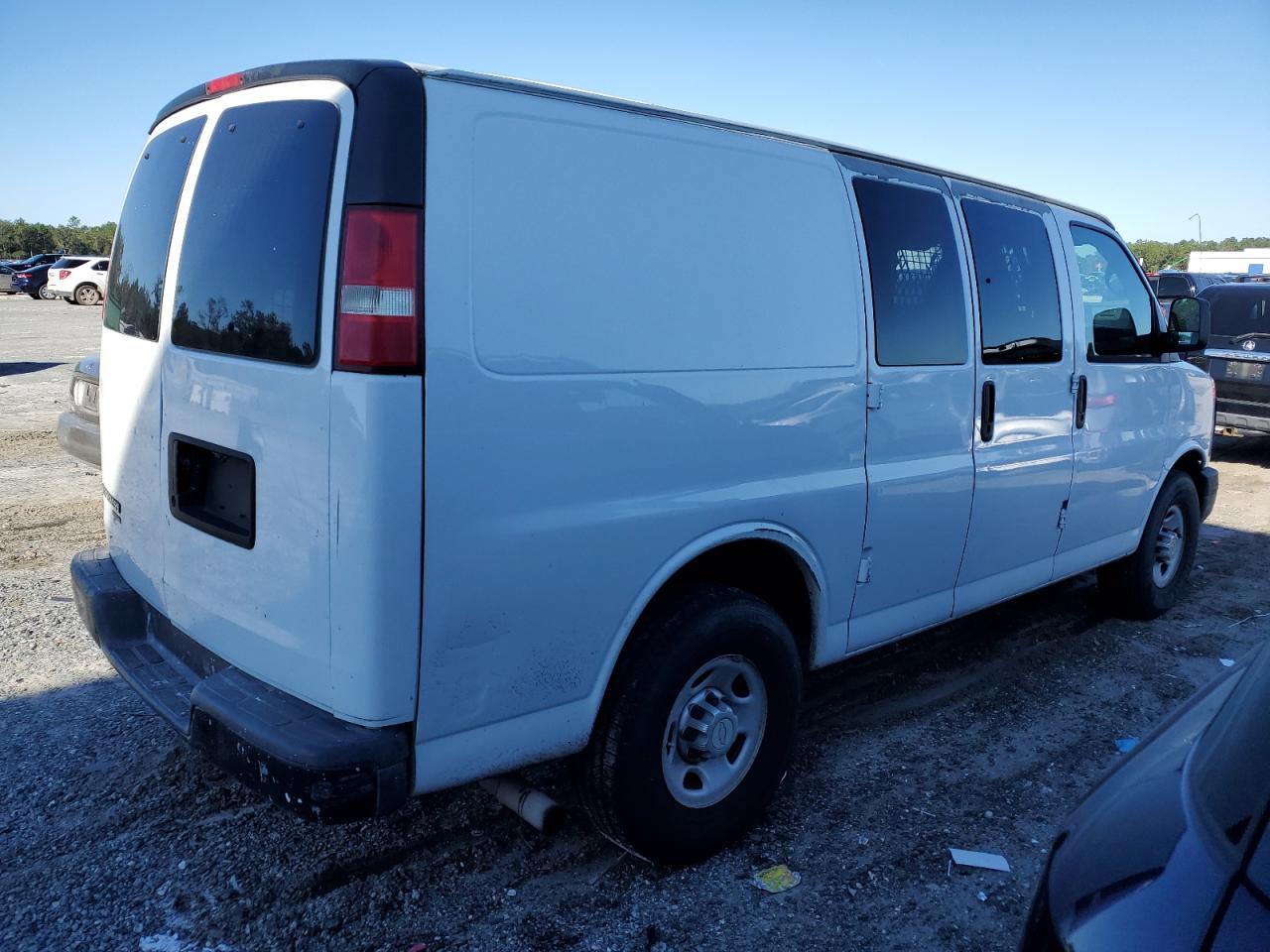 Image 3 of 2012 CHEVROLET EXPRESS G2500  2012 with VIN 1GCWGFCG4C1179210