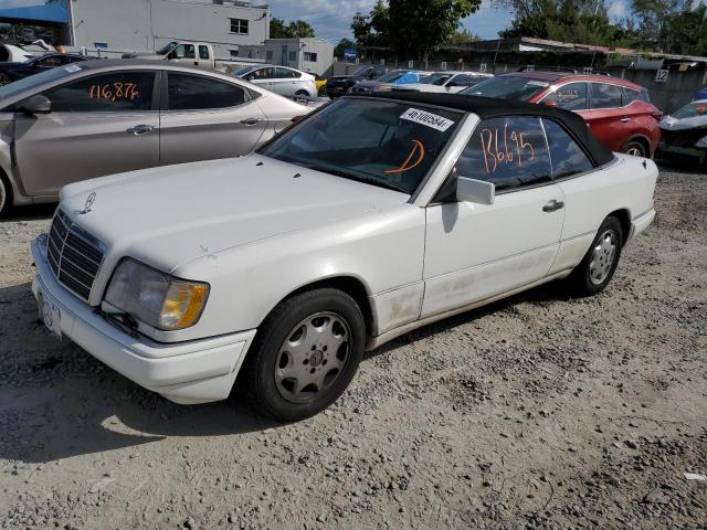 Obraz 1 z 1994 MERCEDES-BENZ E 320 1994 z VIN WDBEA66E7RC029479