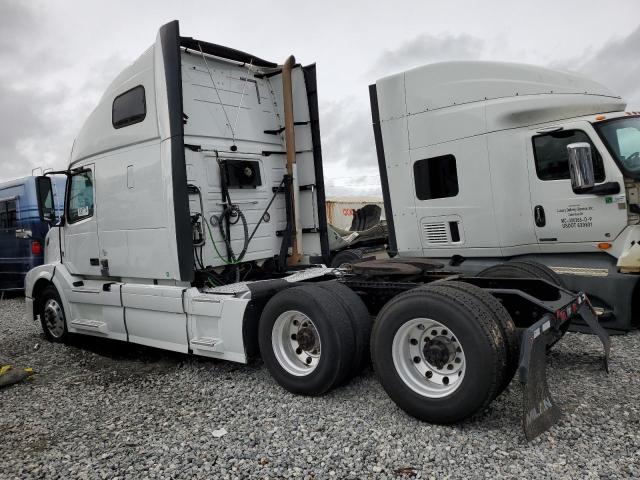 Изображение 3 2017 VOLVO VN VNL 2017 с VIN 4V4NC9EG7HN983334