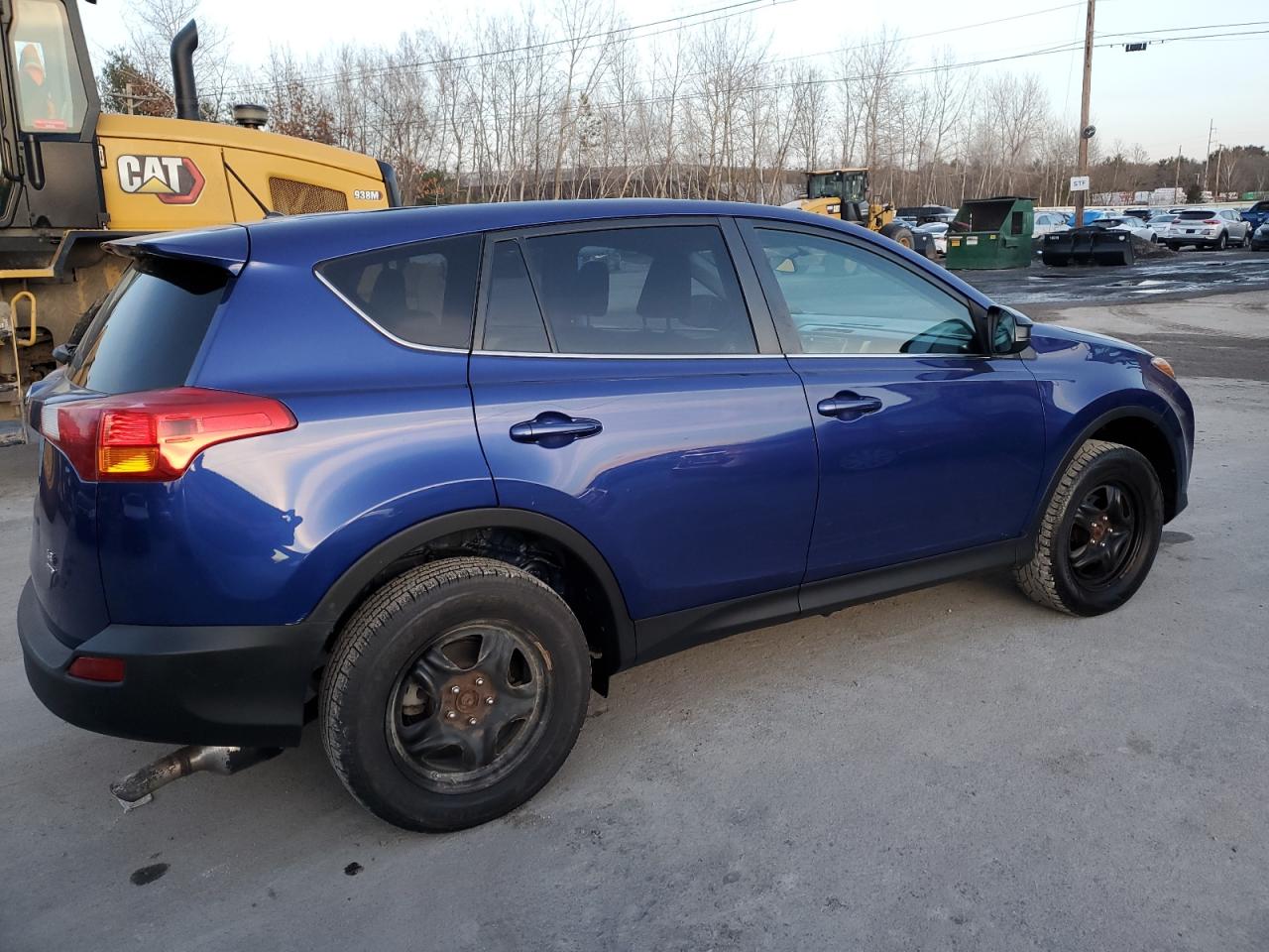 Image 3 of 2014 TOYOTA RAV4 LE 2014 with VIN 2T3BFREV2EW130171