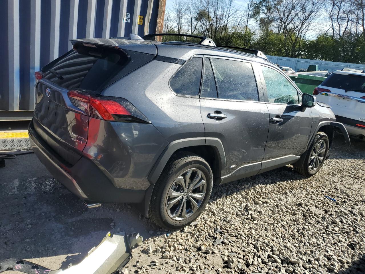 Image 3 of 2022 TOYOTA RAV4 LIMITED 2022 with VIN 4T3D6RFV5NU066473