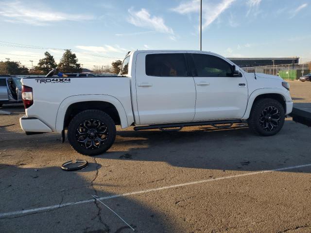 Obraz 3 z 2017 TOYOTA TUNDRA CREWMAX 1794 2017 z VIN 5TFAY5F11HX644555