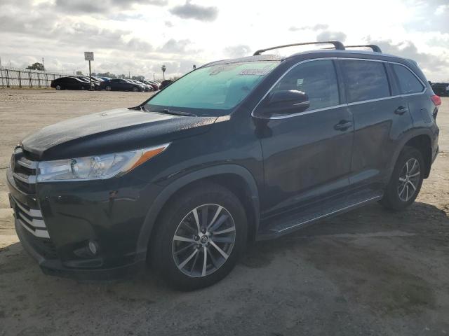 Obraz 1 z 2018 TOYOTA HIGHLANDER SE 2018 z VIN 5TDJZRFH7JS840237