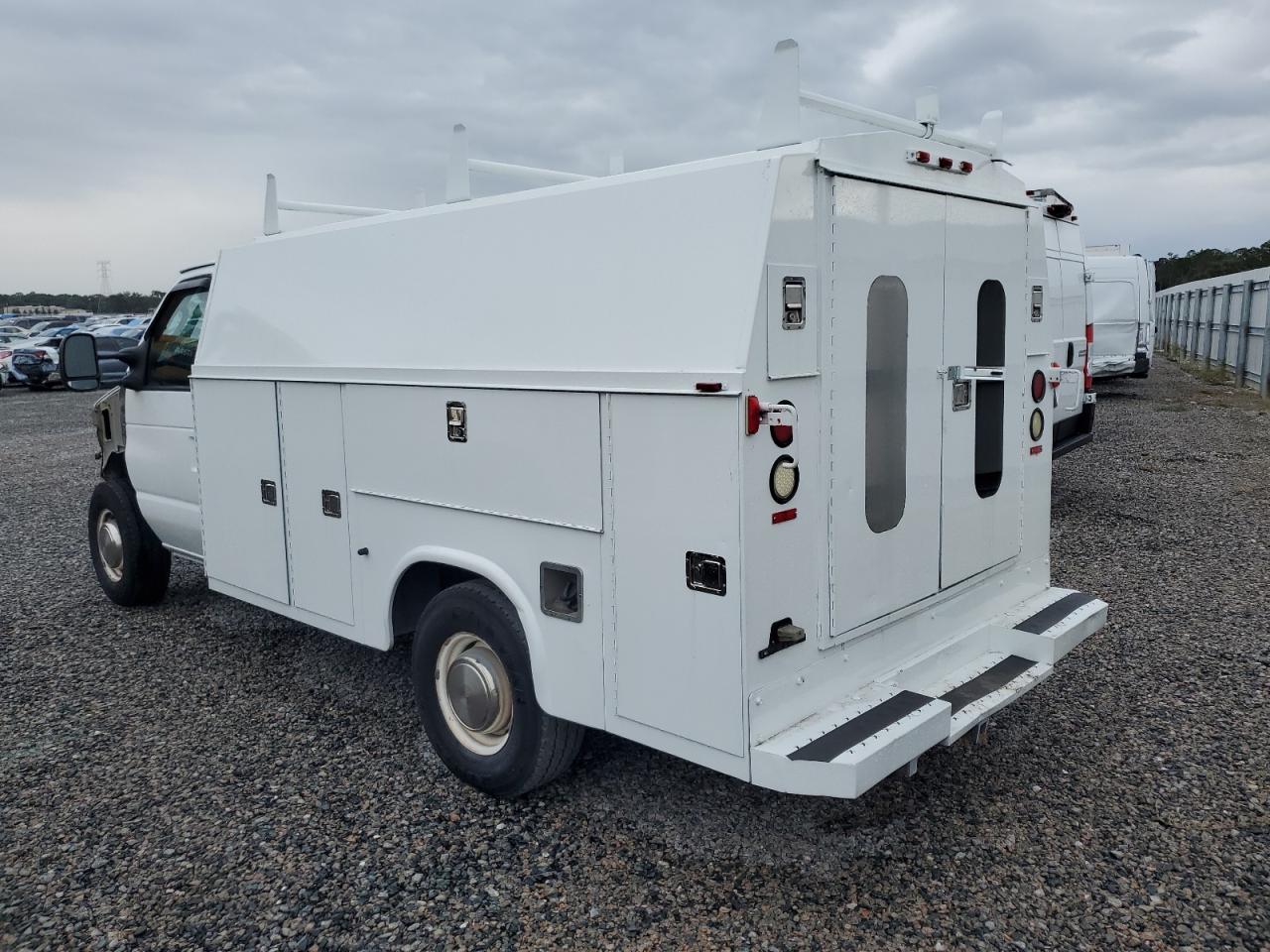 Image 2 of 2005 FORD ECONOLINE E350 SUPER DUTY CUTAWAY VAN 2005 with VIN 1FDSE35L75HA56259