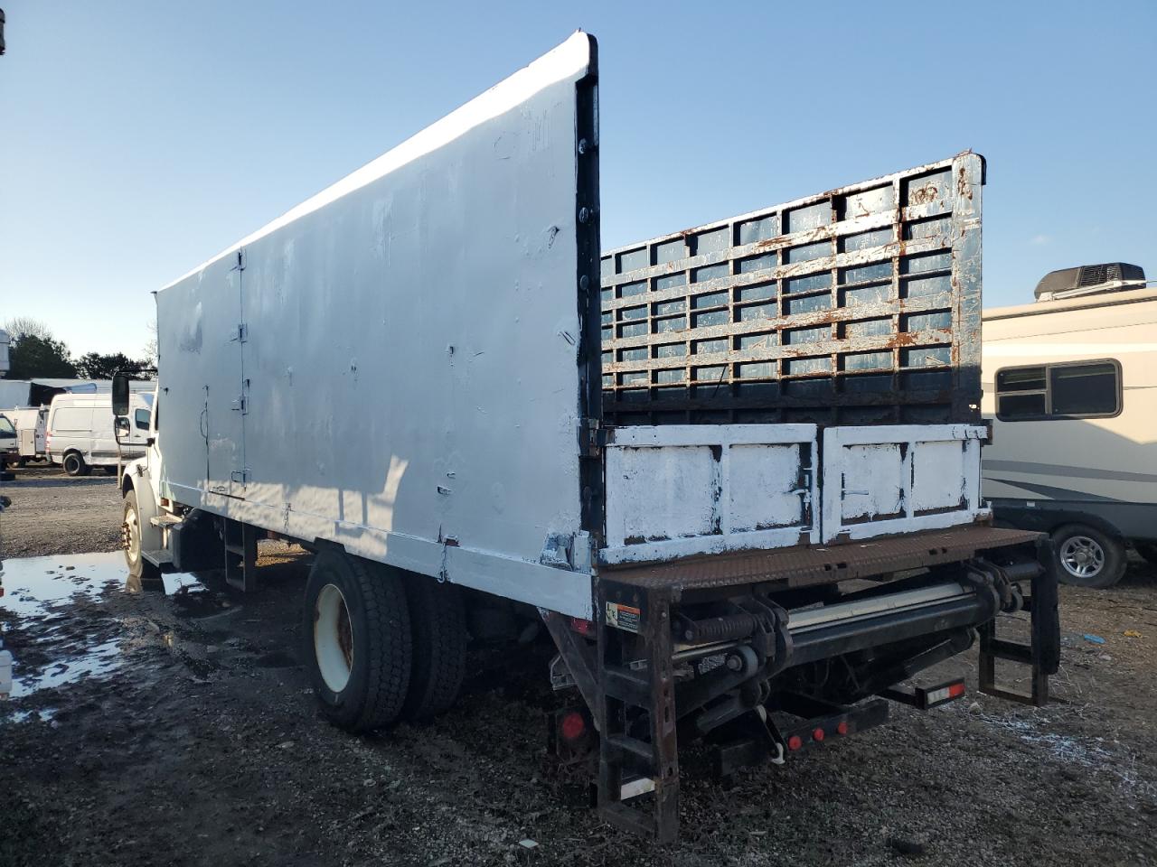 Image 3 of 2014 FREIGHTLINER M2 106 MEDIUM DUTY 2014 with VIN 1FVACXDT4EHFT8550