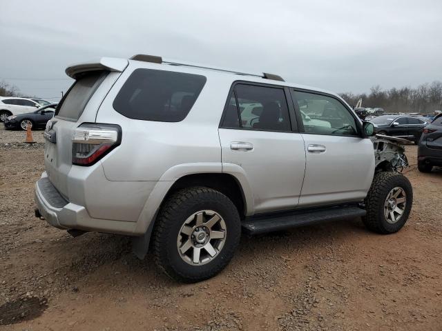 Obraz 3 z 2014 TOYOTA 4RUNNER SR5 2014 z VIN JTEBU5JR7E5175813