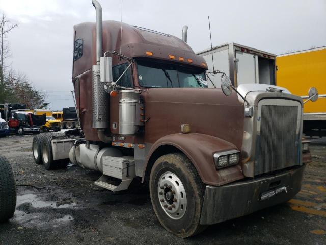 1998 FREIGHTLINER CONVENTIONAL FLD120 1998 image