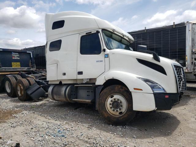 Image 1 of 2023 VOLVO VN VNL 2023 with VIN 4V4NC9EH6PN330954