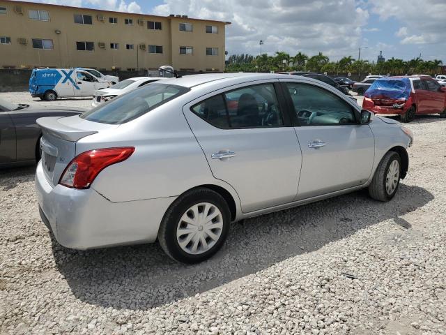Obraz 3 z 2018 NISSAN VERSA S 2018 z VIN 3N1CN7APXJL832973