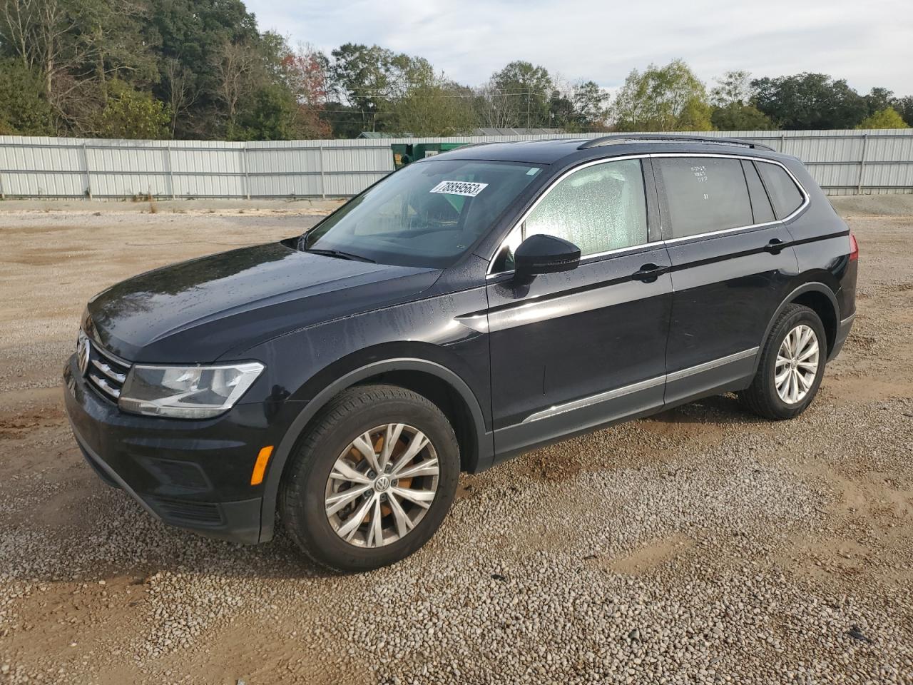 Image 1 of 2018 VOLKSWAGEN TIGUAN SE 2018 with VIN 3VV3B7AX3JM183664