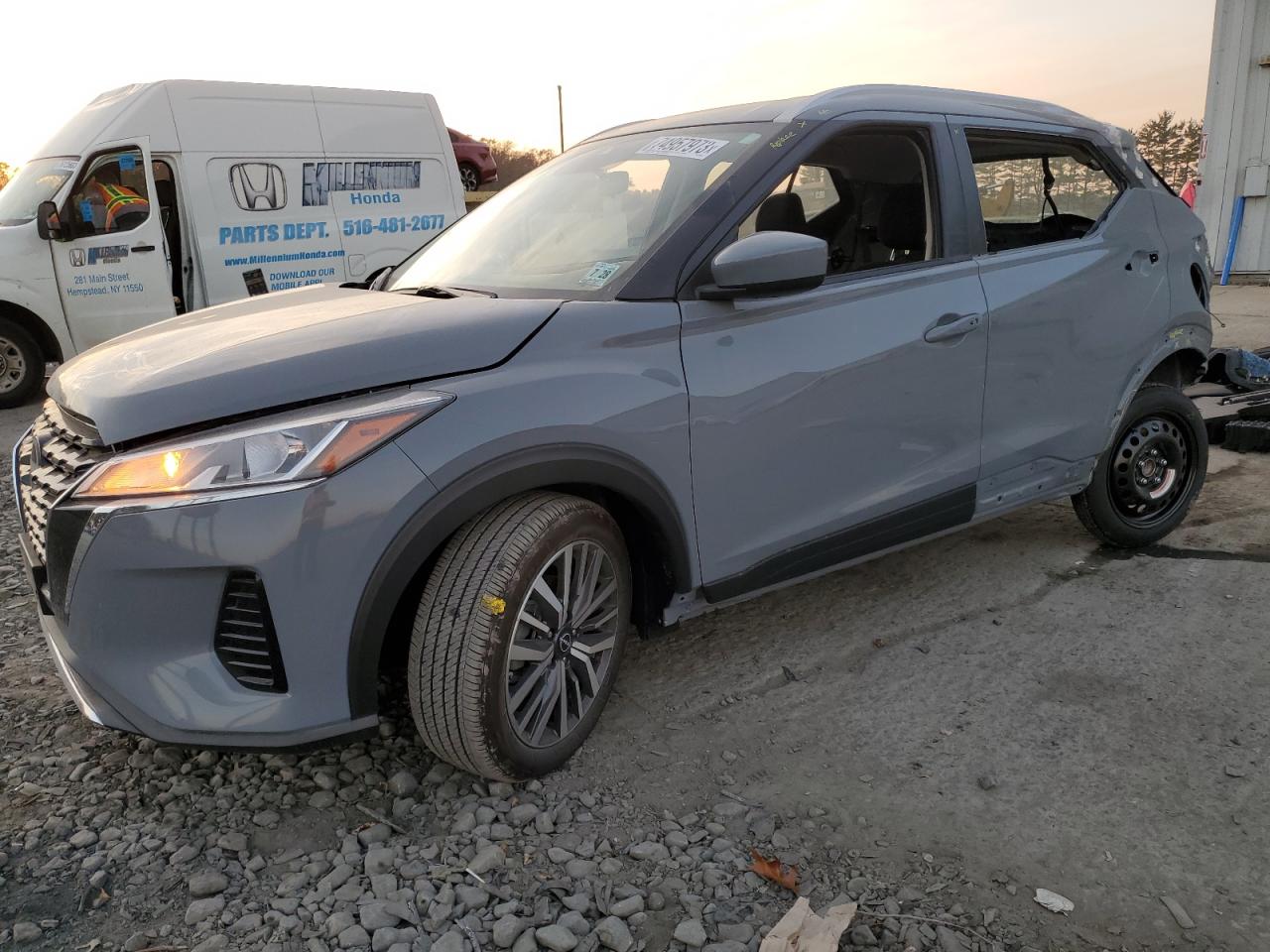 Obraz 1 z 2023 NISSAN KICKS SV 2023 z VIN 3N1CP5CV0PL547606