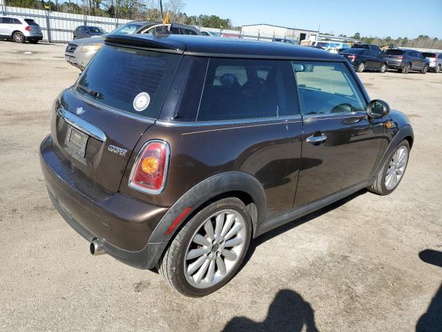 Image 3 of 2010 MINI COOPER  2010 with VIN WMWMF3C54ATU77312