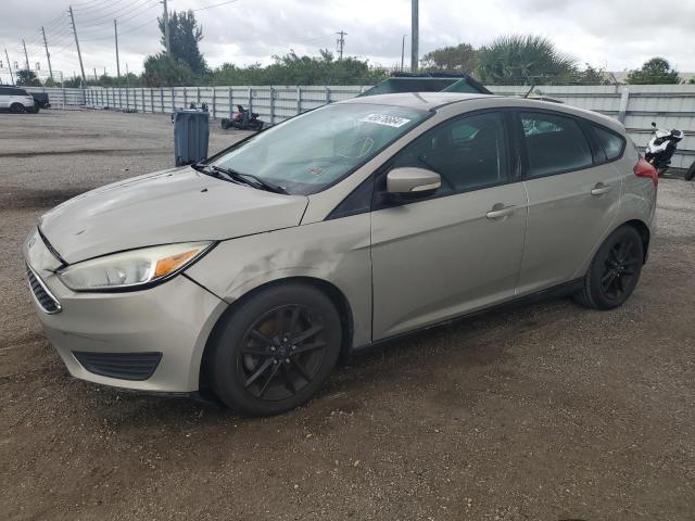 Image 1 of 2015 FORD FOCUS SE 2015 with VIN 1FADP3K20FL204064