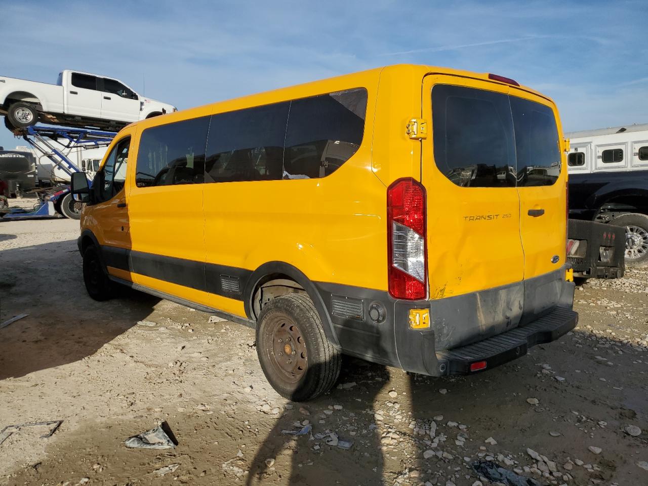 Image 2 of 2019 FORD TRANSIT T-250 2019 with VIN 1FTYR2ZM5KKA67677