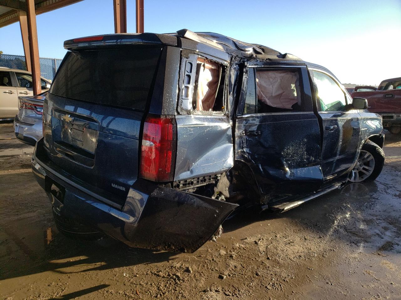 Image 3 of 2018 CHEVROLET TAHOE C1500  LS 2018 with VIN 1GNSCAKC0JR279905