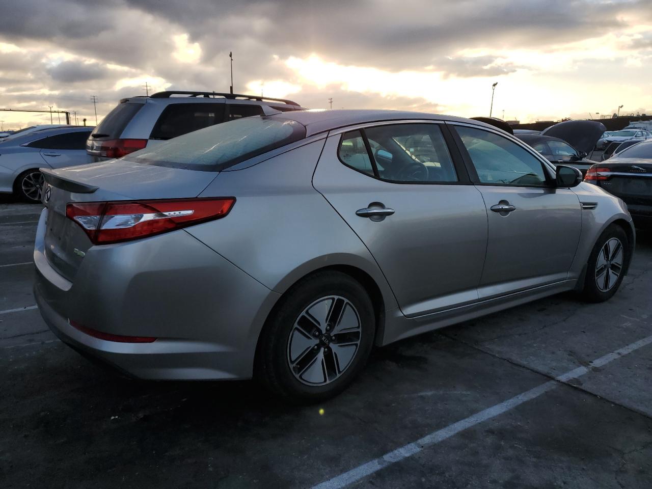 Image 3 of 2012 KIA OPTIMA HYBRID 2012 with VIN KNAGM4AD3C5031128