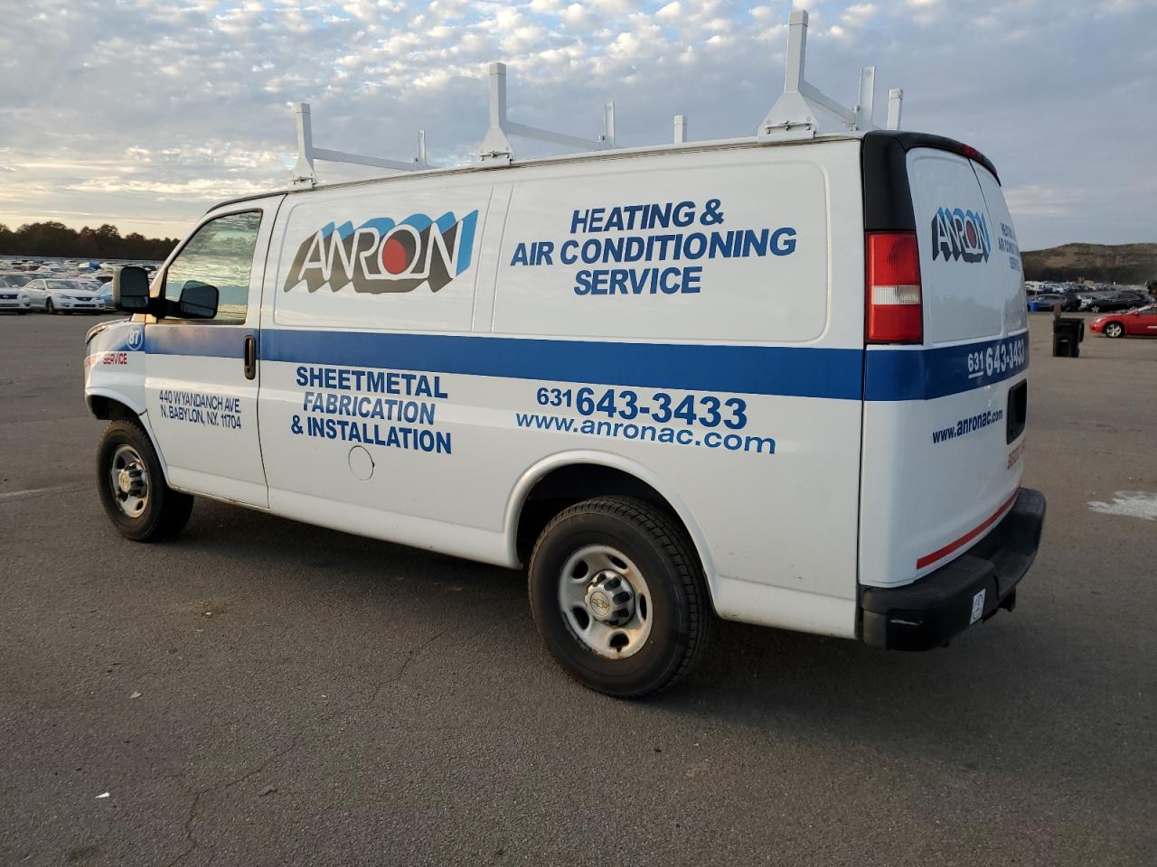 Image 2 of 2011 CHEVROLET EXPRESS G2500  2011 with VIN 1GCWGFCAXB1165791