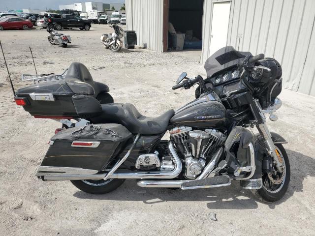 Image 1 of 2016 HARLEY-DAVIDSON FLHTK ULTRA LIMITED 2016 with VIN 1HD1KEL13GB604901