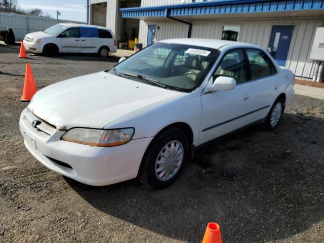 Image 1 of 1999 HONDA ACCORD LX 1999 with VIN 1HGCG1647XA054684