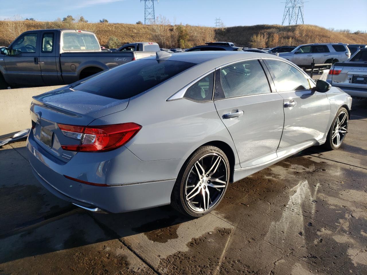 Image 3 of 2022 HONDA ACCORD TOURING HYBRID 2022 with VIN 1HGCV3F99NA023141