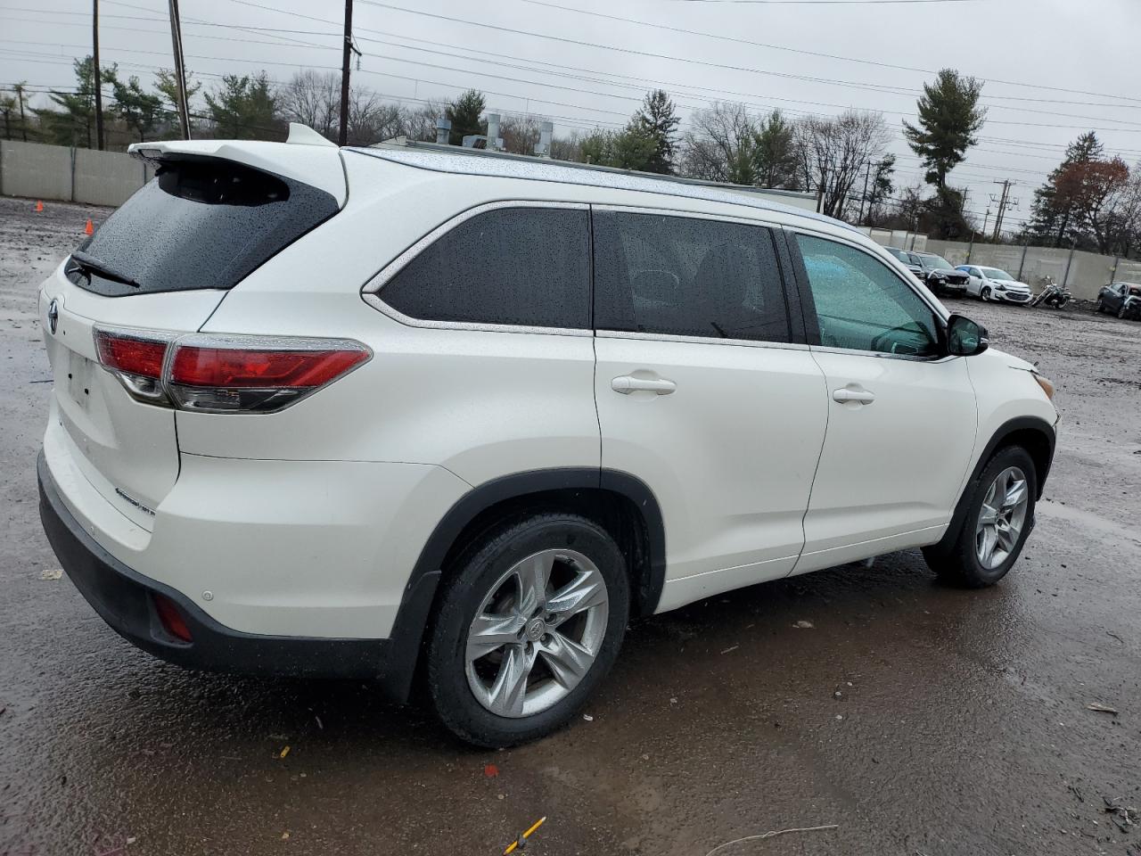 Изображение 3 2014 TOYOTA HIGHLANDER LIMITED 2014 с VIN 5TDDKRFH7ES031327
