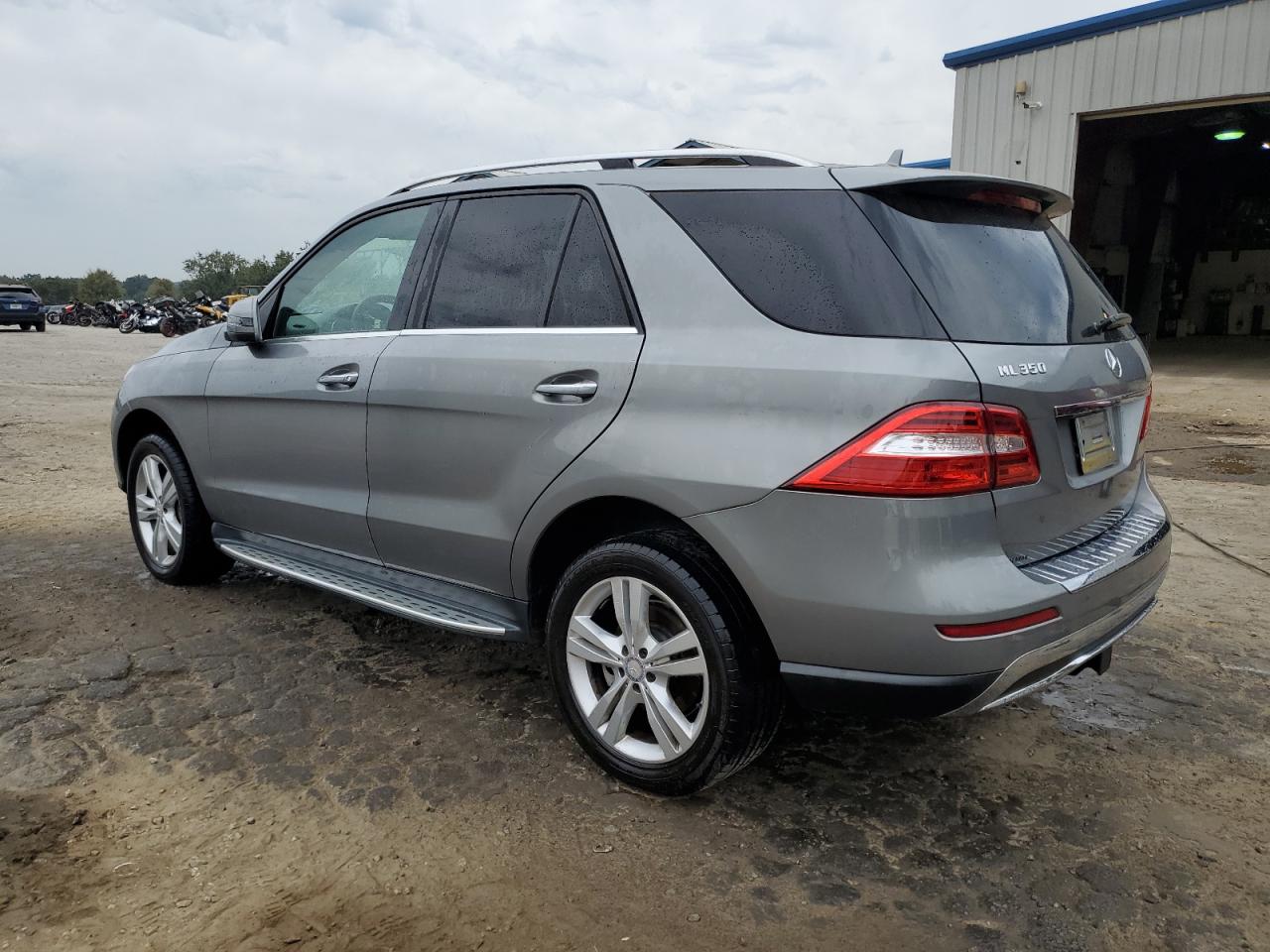 Изображение 2 2015 MERCEDES-BENZ ML 350 2015 с VIN 4JGDA5JBXFA559369