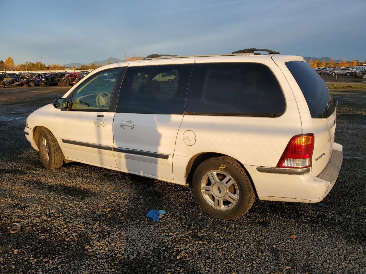 Изображение 2 2001 FORD WINDSTAR SE 2001 с VIN 2FMDA524X1BC19927