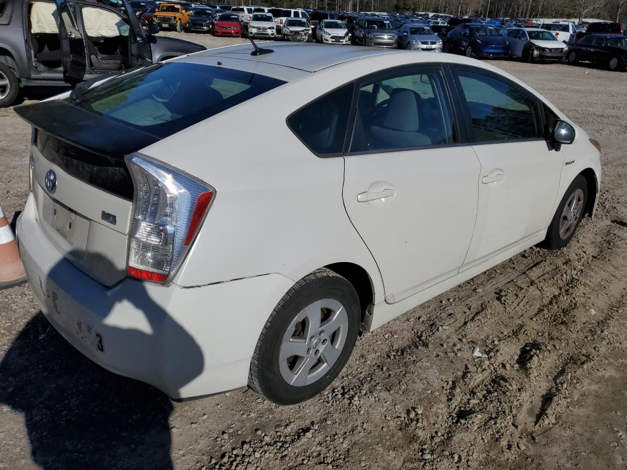 Image 3 of 2010 TOYOTA PRIUS  2010 with VIN JTDKN3DU9A0012870