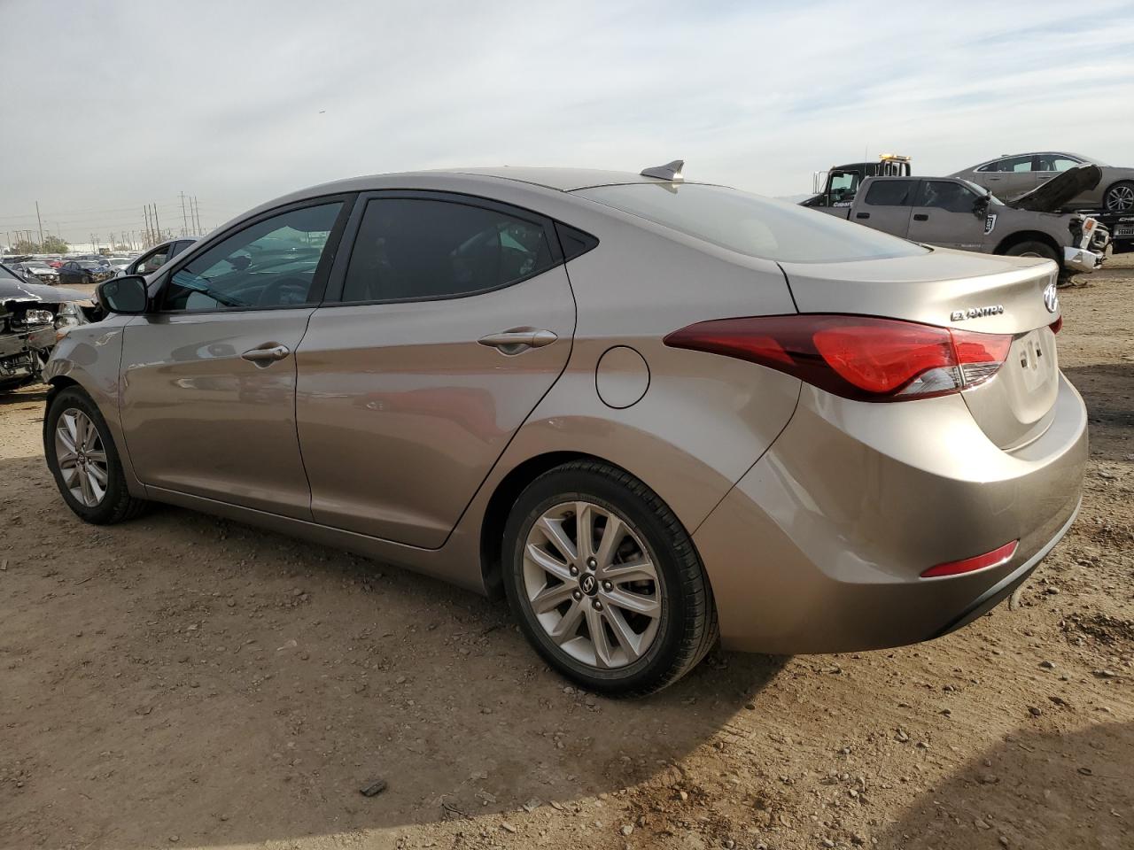 Image 2 of 2016 HYUNDAI ELANTRA SE 2016 with VIN 5NPDH4AE5GH741303