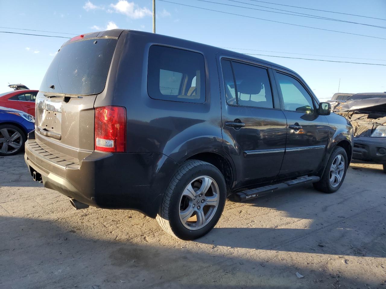 Изображение 3 2013 HONDA PILOT EX 2013 с VIN 5FNYF3H43DB018882