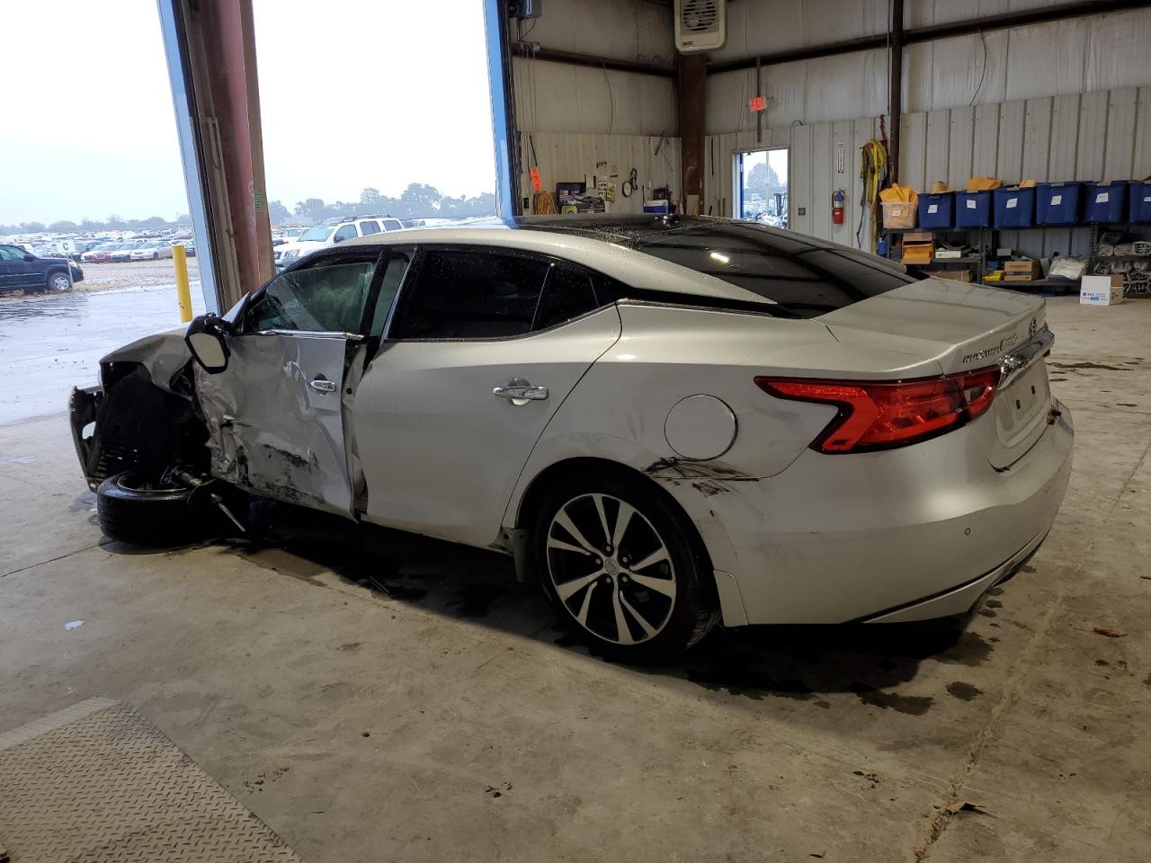 Изображение 2 2016 NISSAN MAXIMA 3.5S 2016 с VIN 1N4AA6AP0GC379614