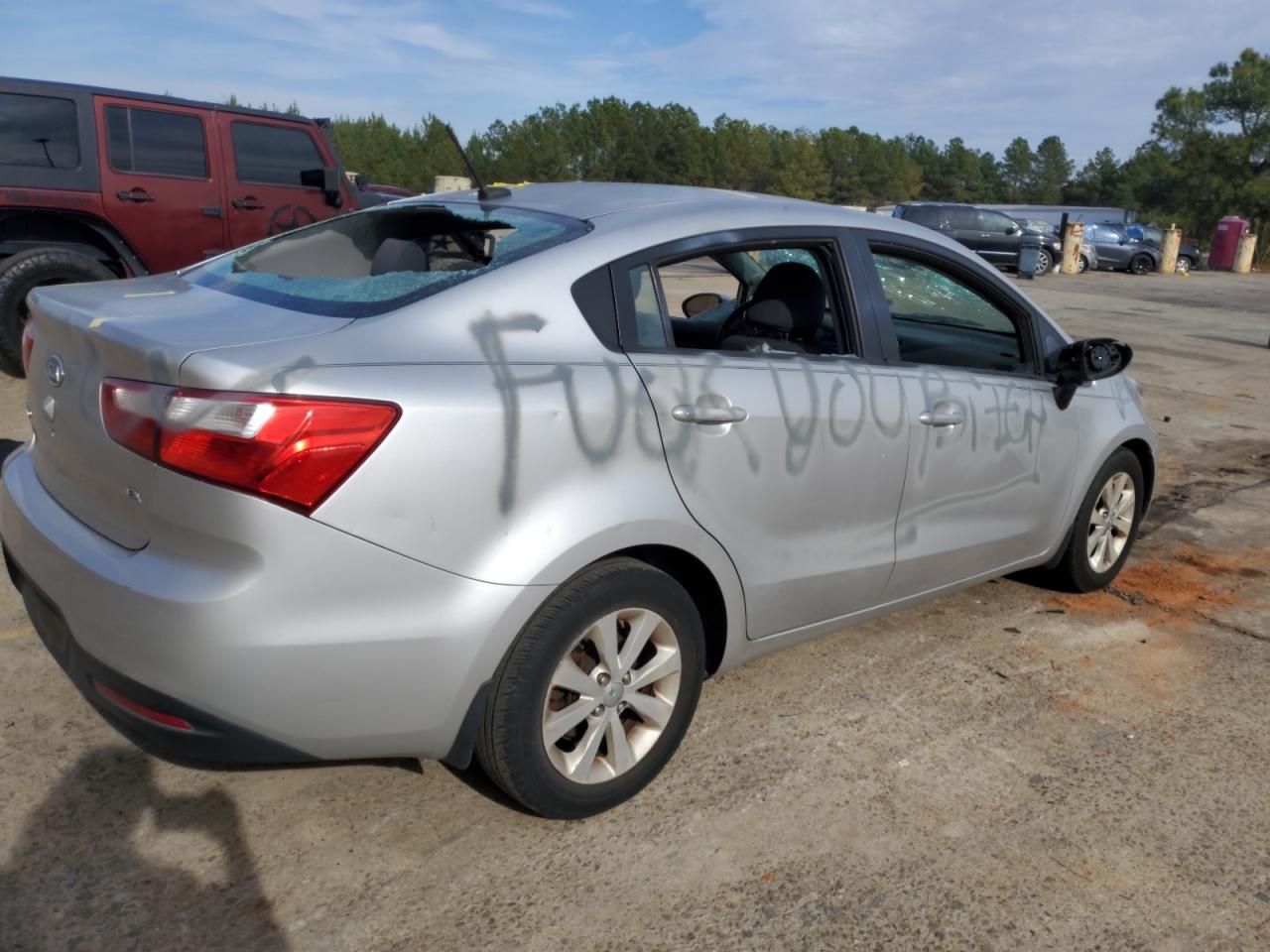 Image 3 of 2013 KIA RIO EX 2013 with VIN KNADN4A39D6117207