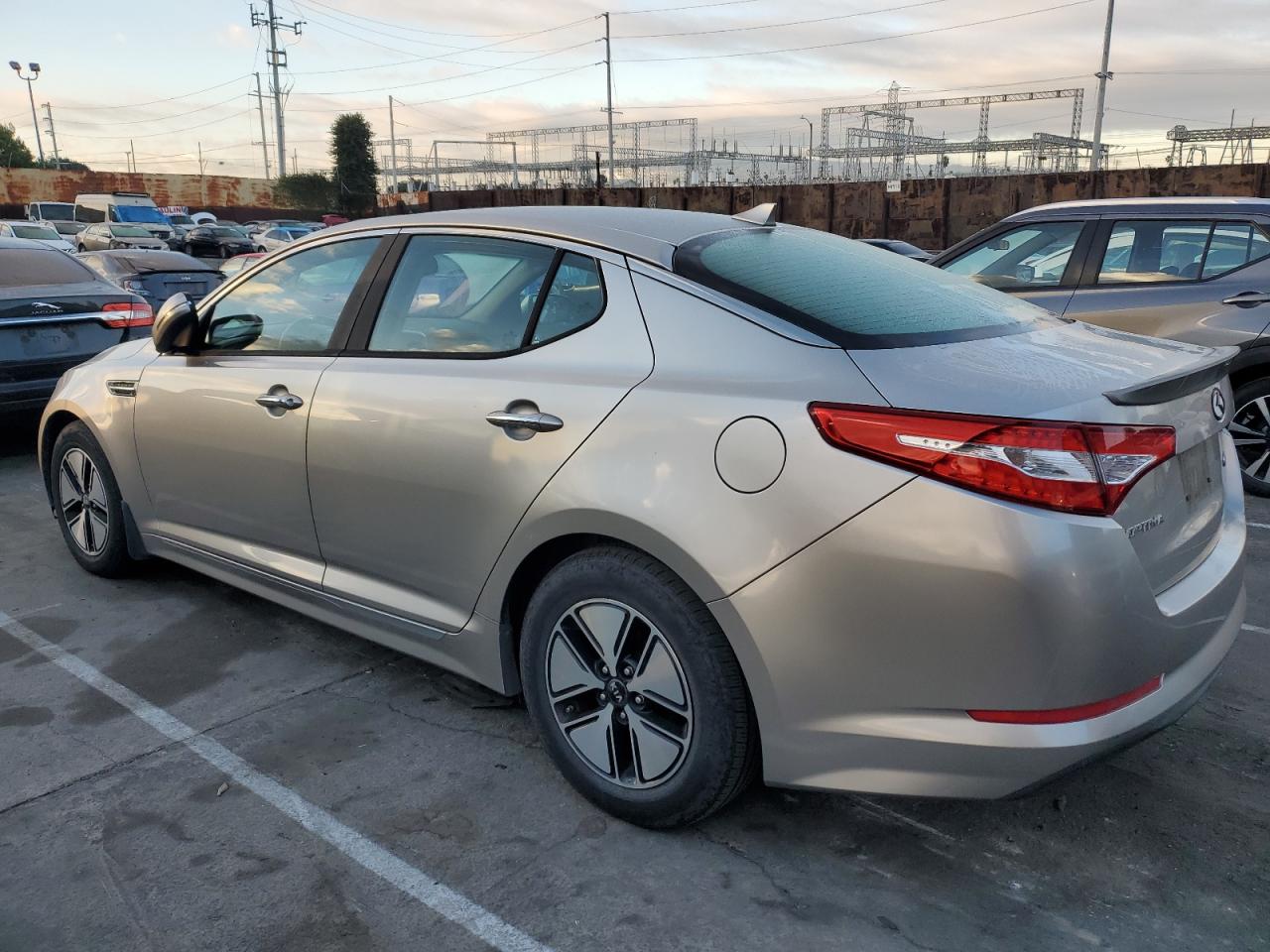 Image 2 of 2012 KIA OPTIMA HYBRID 2012 with VIN KNAGM4AD3C5031128