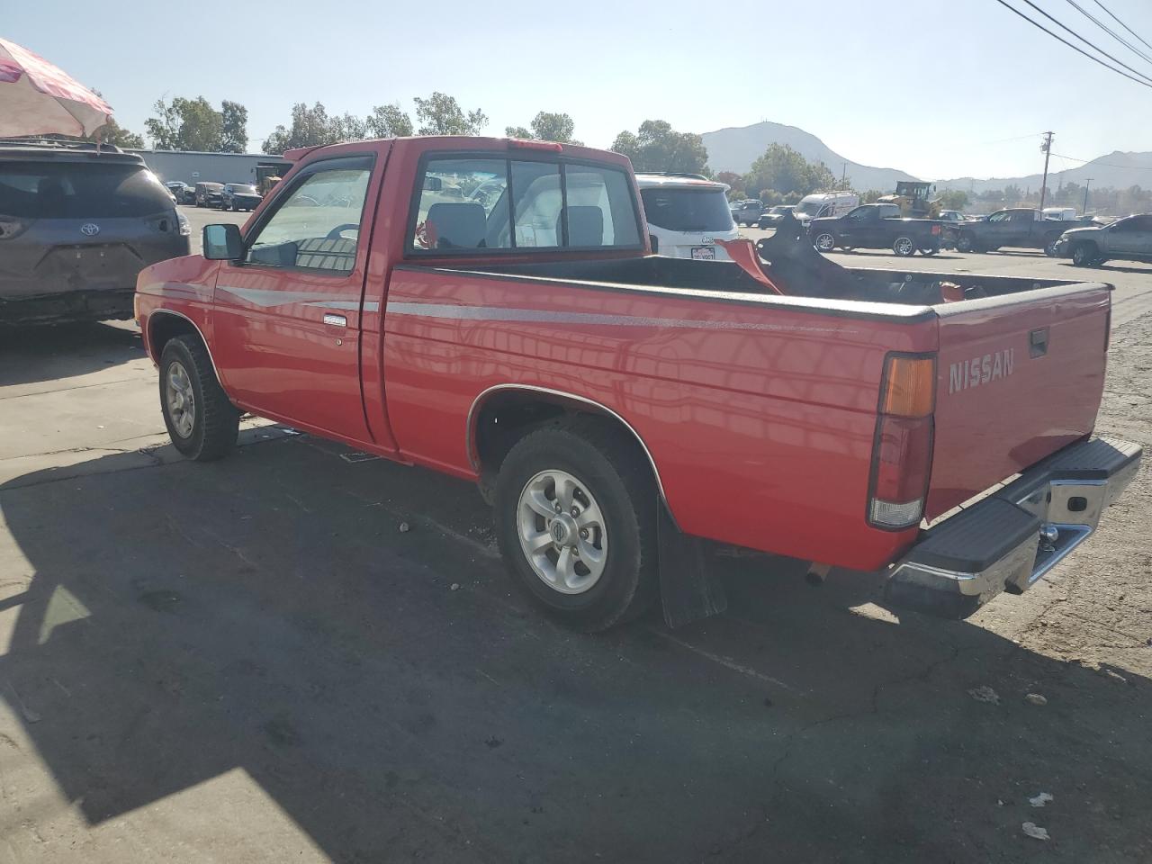 Image 2 of 1996 NISSAN TRUCK BASE 1996 with VIN 1N6SD11S5TC370332