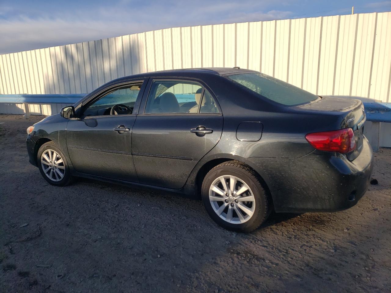 Obraz 2 z 2009 TOYOTA COROLLA BASE 2009 z VIN JTDBL40E39J042866