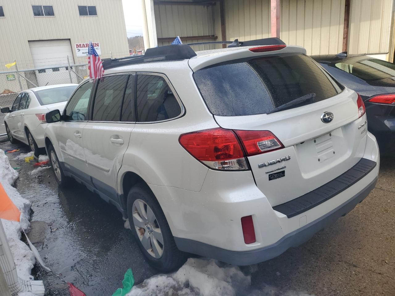 Изображение 3 2012 SUBARU OUTBACK 2.5I LIMITED 2012 с VIN 4S4BRBKC4C3297385